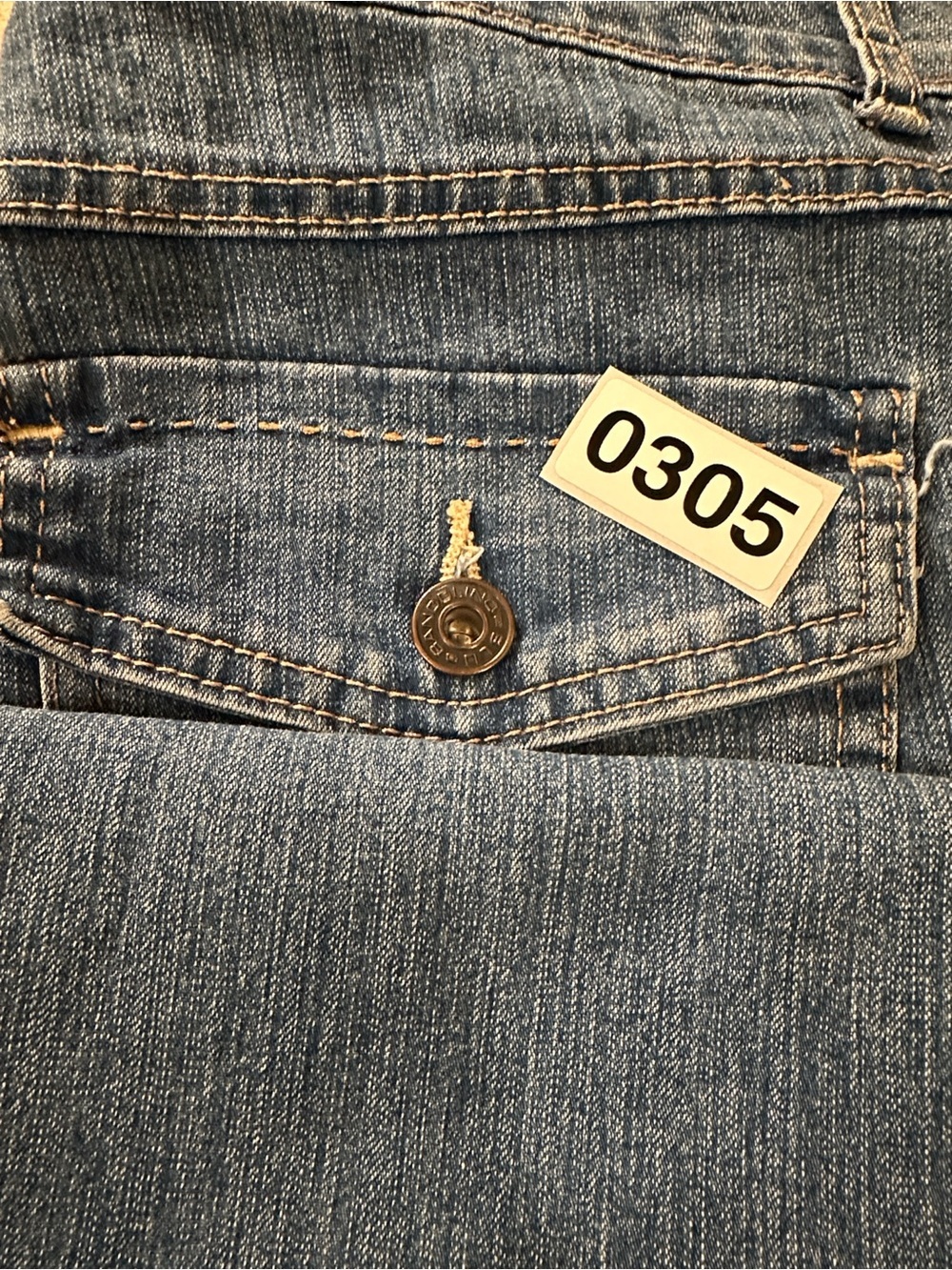 Bandolino Retro Denim Cuffed Capris Jeans - Picture 8 of 8